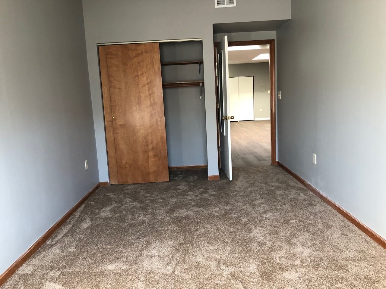 911 Massachusetts - Photo 3 of 13