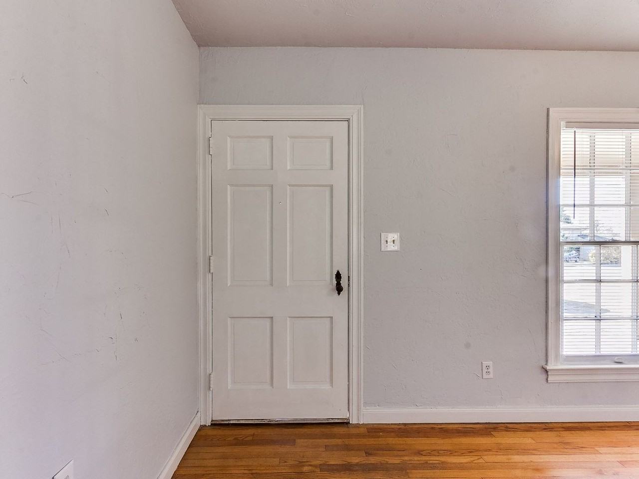 1723 Nw 63rd St - Photo 3 of 32