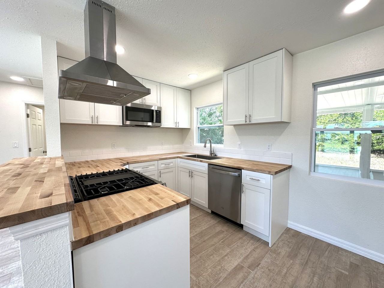 4440 Stuart Ave - Photo 2 of 23