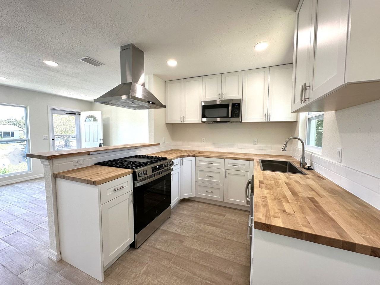 4440 Stuart Ave - Photo 3 of 23