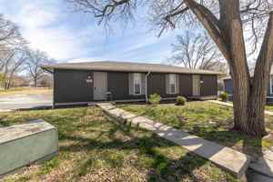 featured image of 212 Wheaton Ct