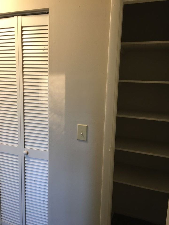 2812 Larwill Ct - Photo 2 of 9