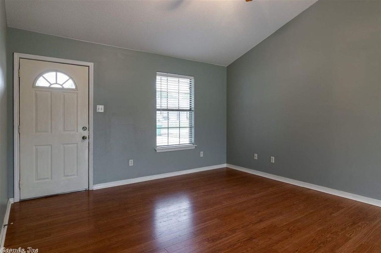 37 Wolverine Dr - Photo 4 of 25