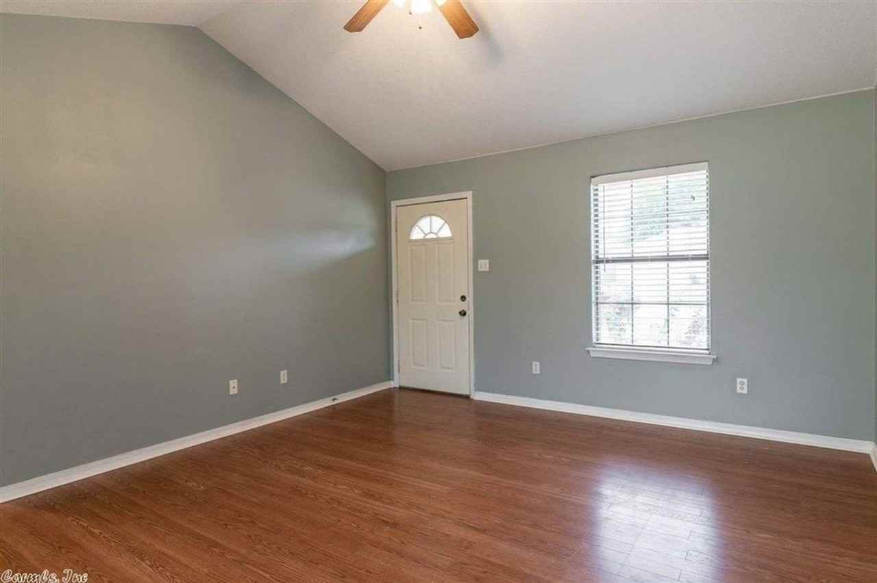 37 Wolverine Dr - Photo 5 of 25