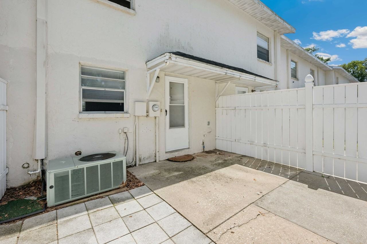 Regency Townhomes - Photo 6 of 7