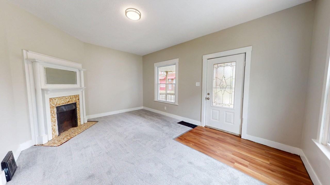 2027 W 105th St - Photo 2 of 50