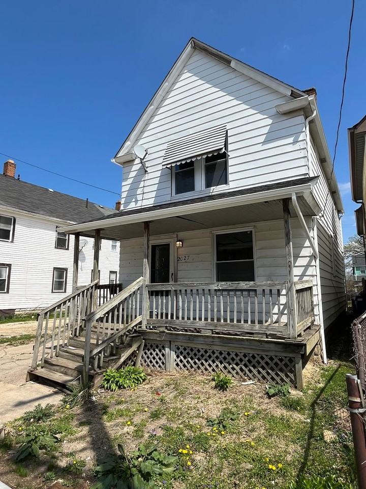 2027 W 105th St - Photo 5 of 50