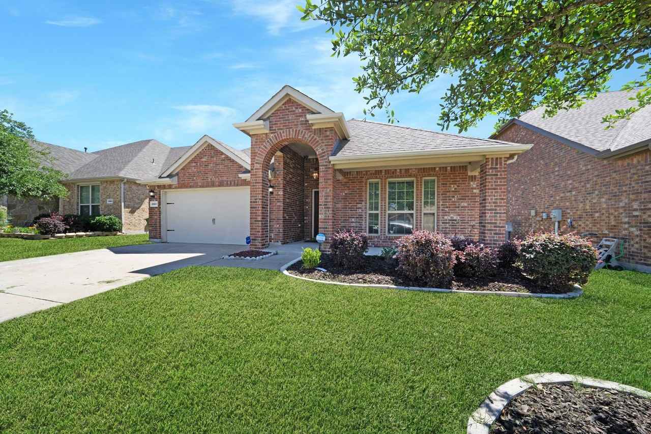 2920 Colorado Dr - Photo 2 of 30