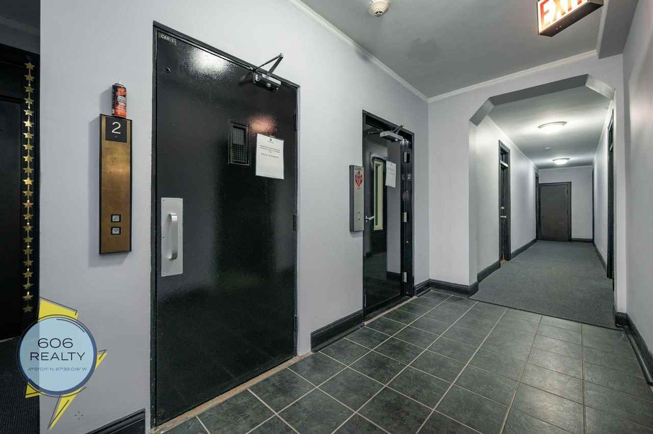 6930 N Greenview Ave #407 - Photo 4 of 6