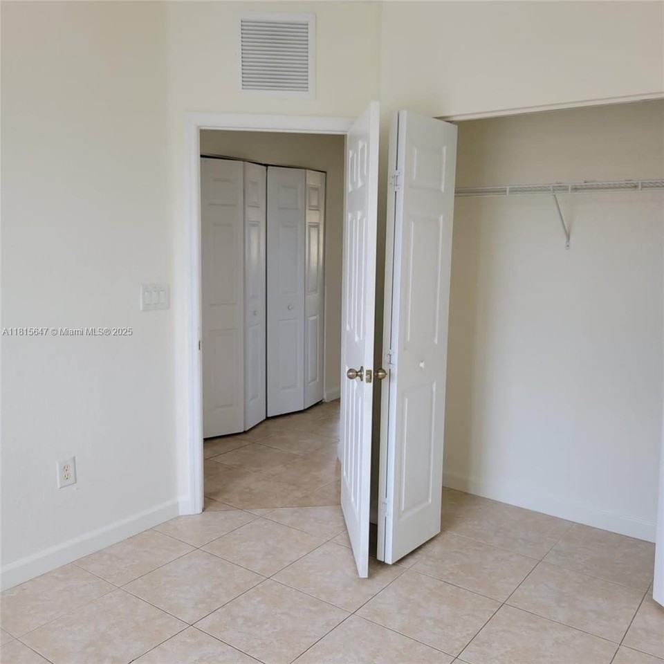 1480 Northeast 33rd Avenue #210 - Photo 7 of 16