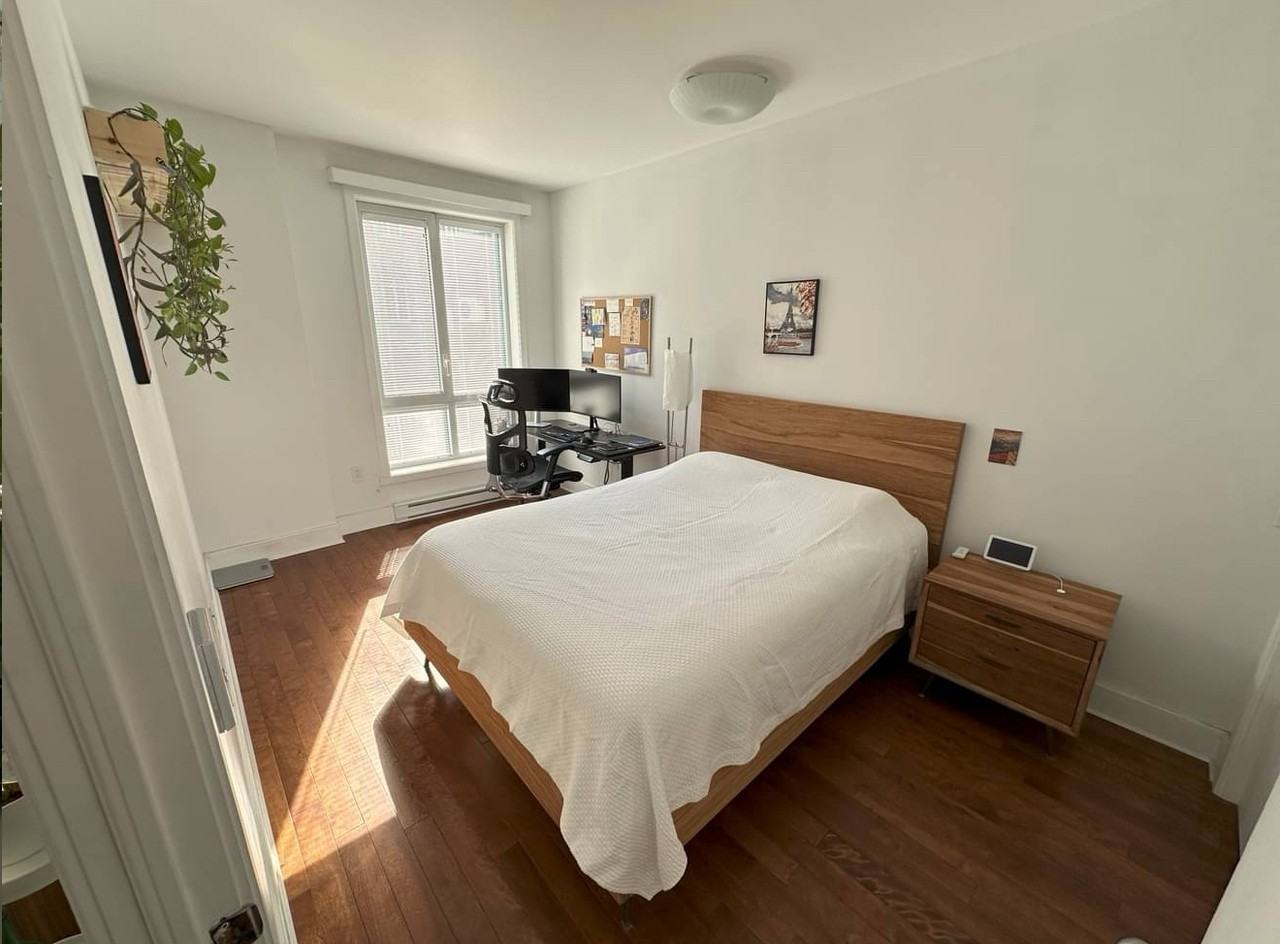 150 Rue Sherbrooke E - Photo 3 of 3