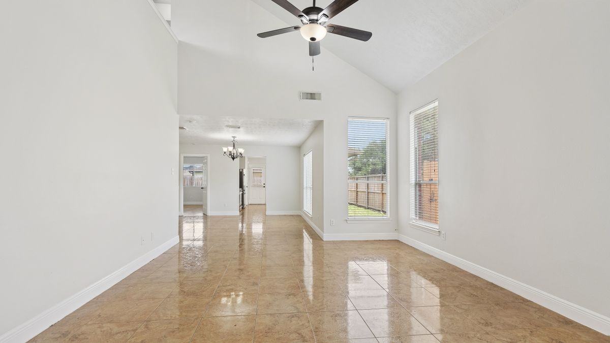 4602 Garden Meadow Dr - Photo 2 of 27
