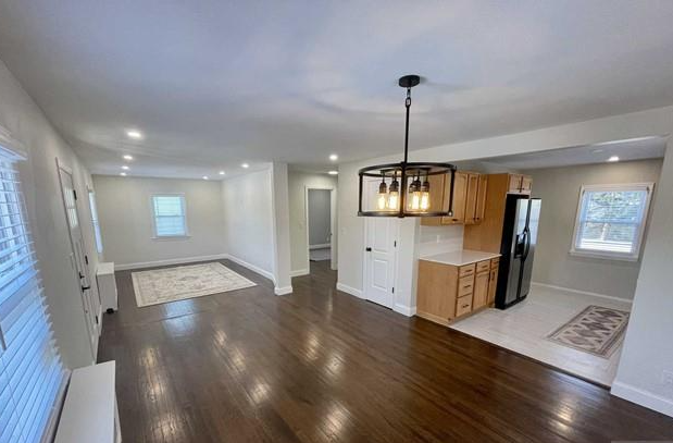 659 Godwin Ave - Photo 2 of 14