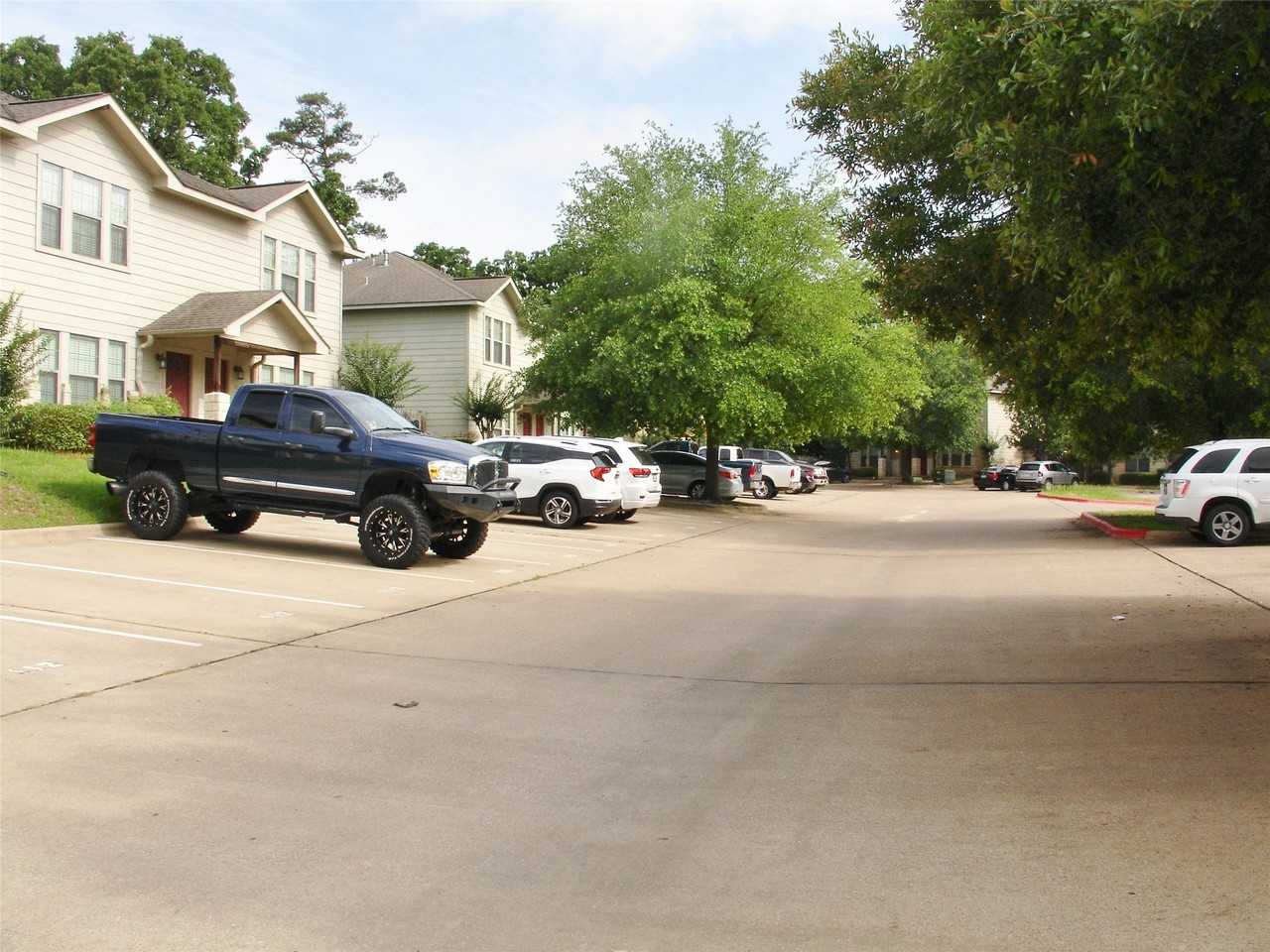 104 Vista Way - Photo 2 of 16