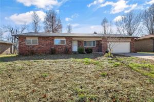 featured image of 1306 W Bonnie Ln