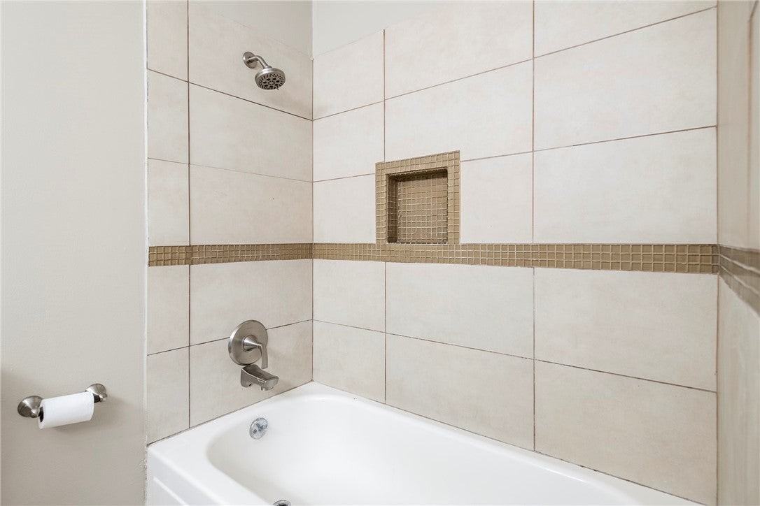 1306 W Bonnie Ln - Photo 4 of 27