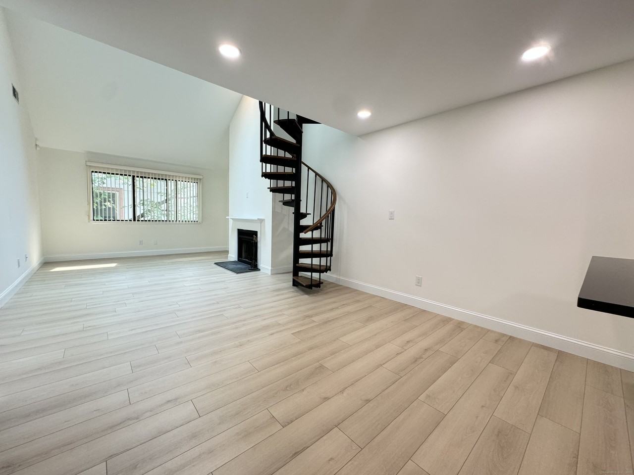 1500 Bedford St - Photo 2 of 32