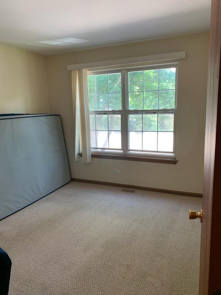 257 Rainier Way - Photo 5 of 16