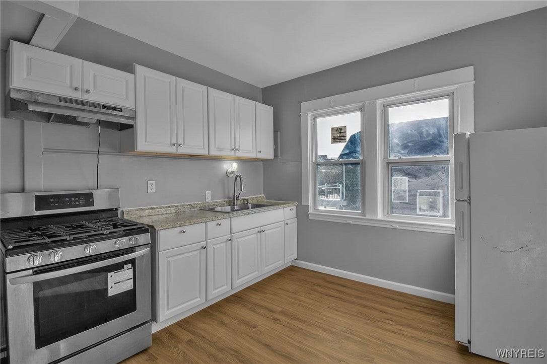 990 Hertel Ave - Photo 6 of 24