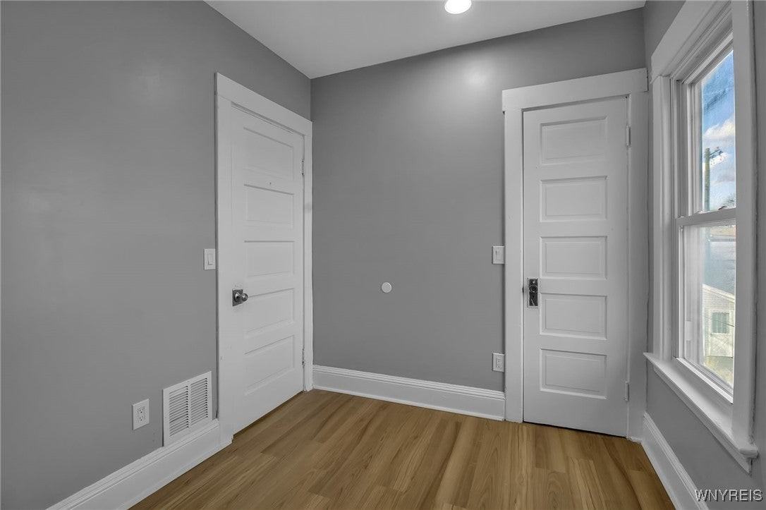 990 Hertel Ave - Photo 7 of 24