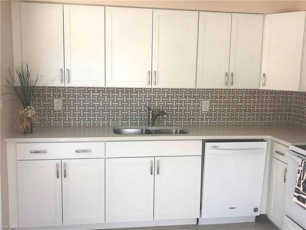 579 91st Ave N ##A - Photo 2 of 11