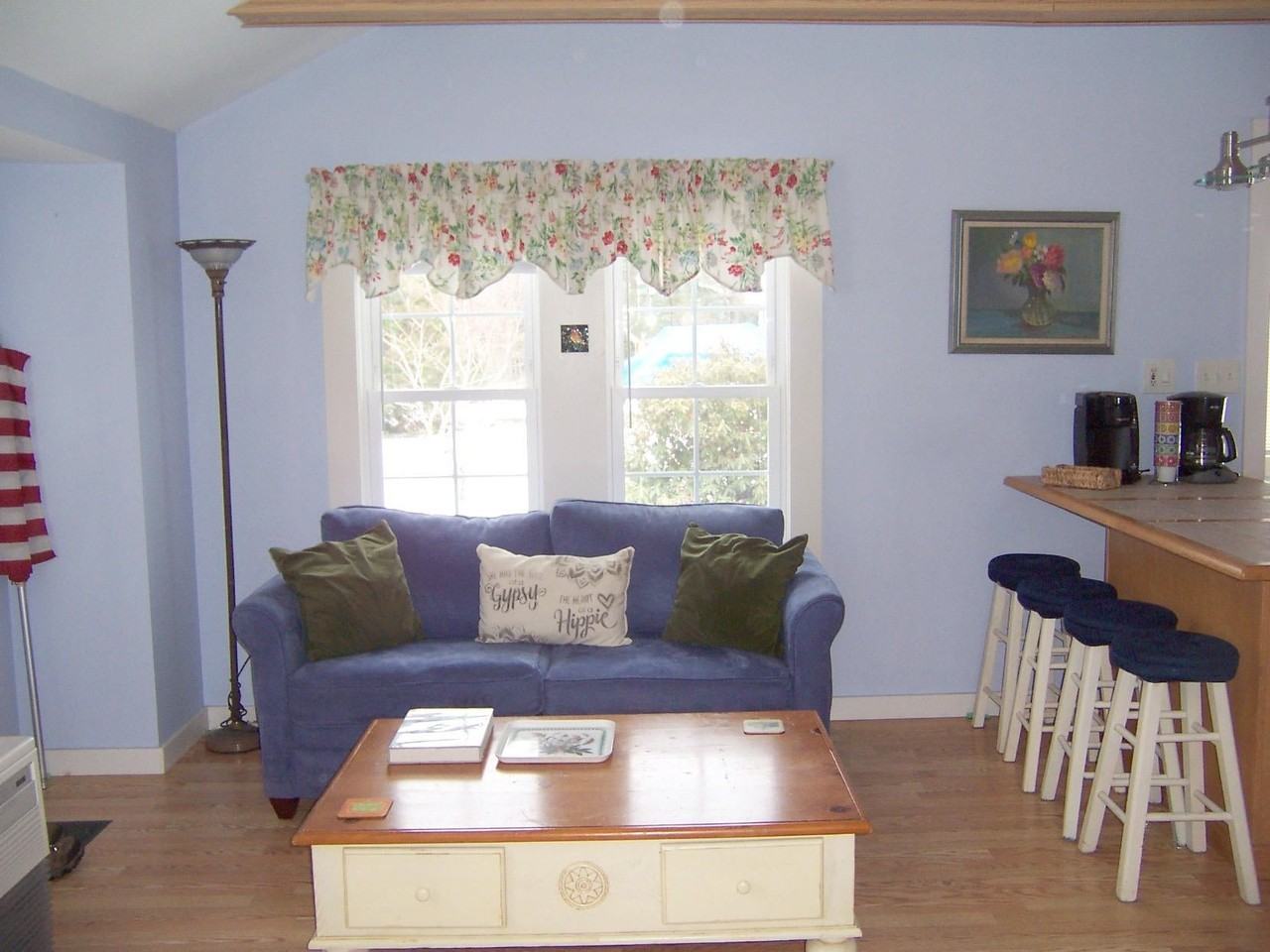 65 Lakeview Ave - Photo 4 of 21