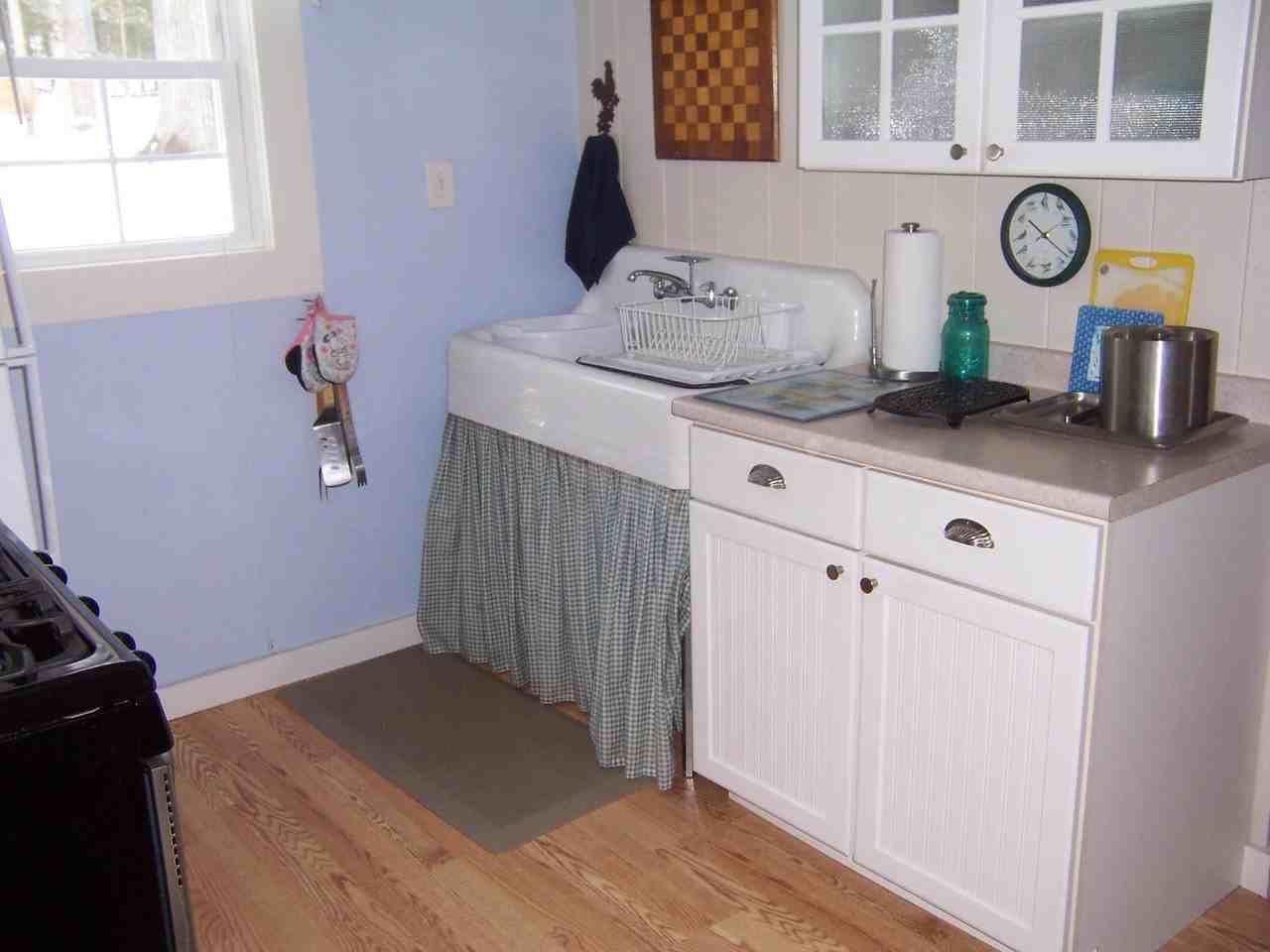 65 Lakeview Ave - Photo 7 of 21