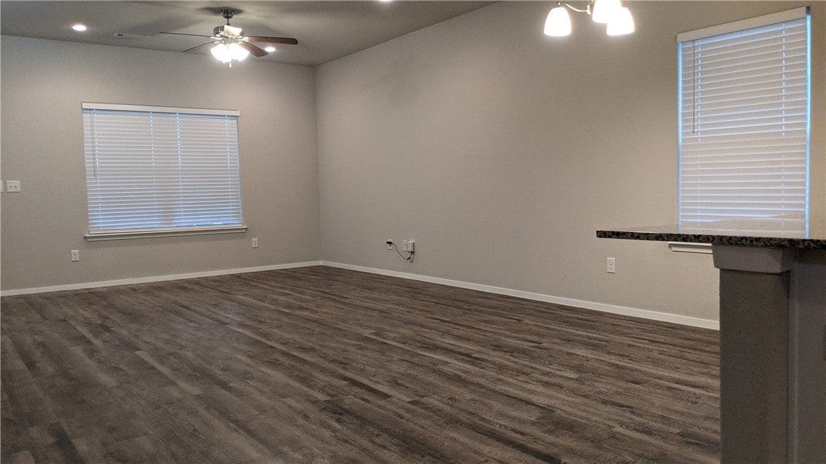 6511 Sw Warrington Rd - Photo 2 of 11