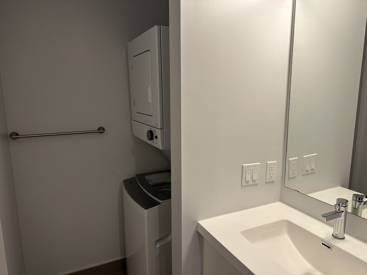 1019 2550-1019 Simcoe St. N - 1 #1 - Photo 4 of 13