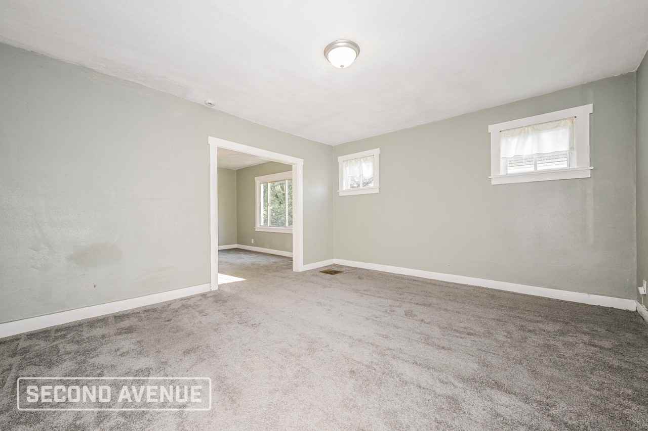 833 Vermont Ave - Photo 7 of 25