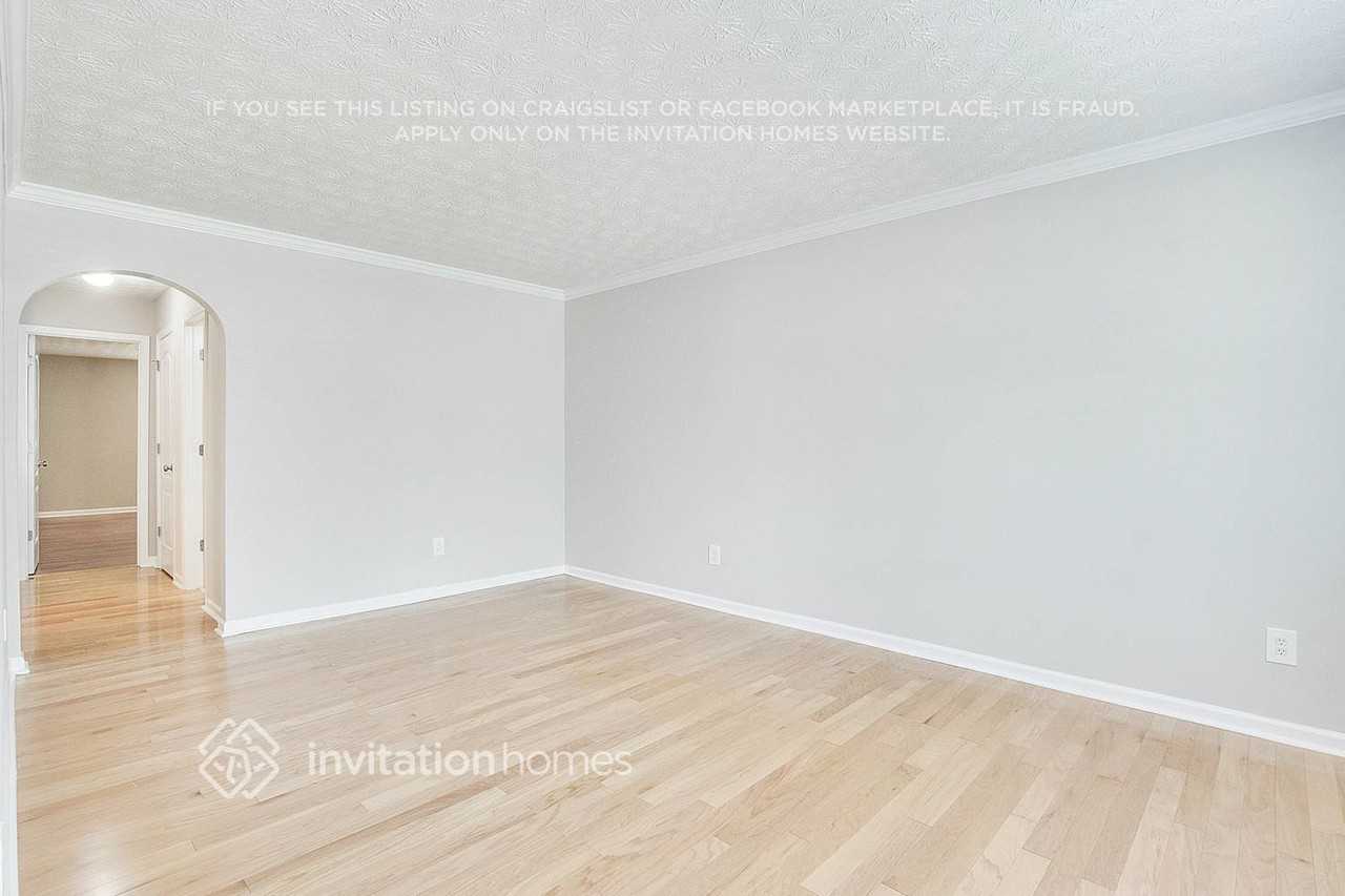 3684 Lear Ct - Photo 2 of 20