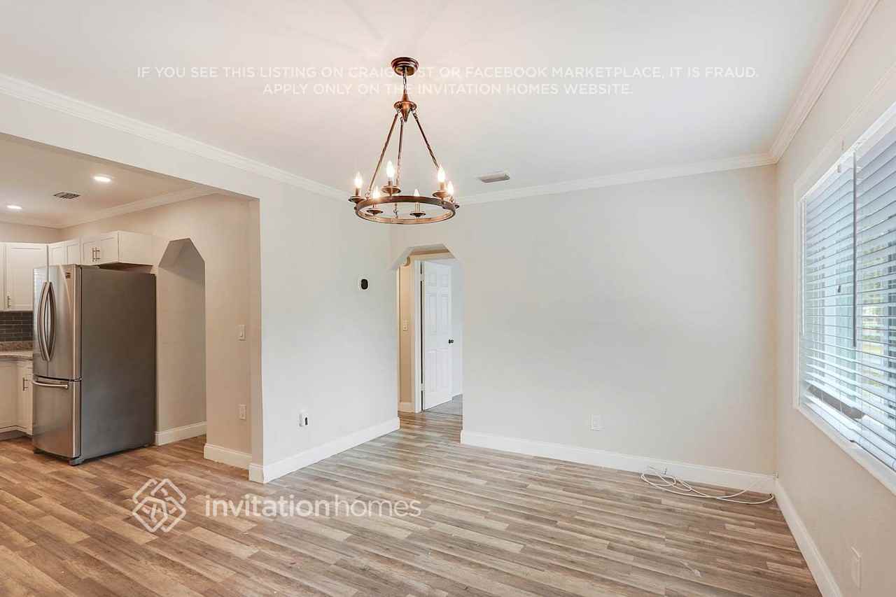 5998 12th Way N - Photo 2 of 14