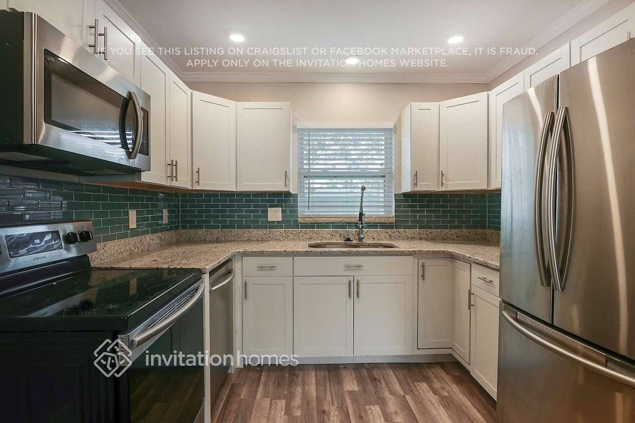 5998 12th Way N - Photo 3 of 14