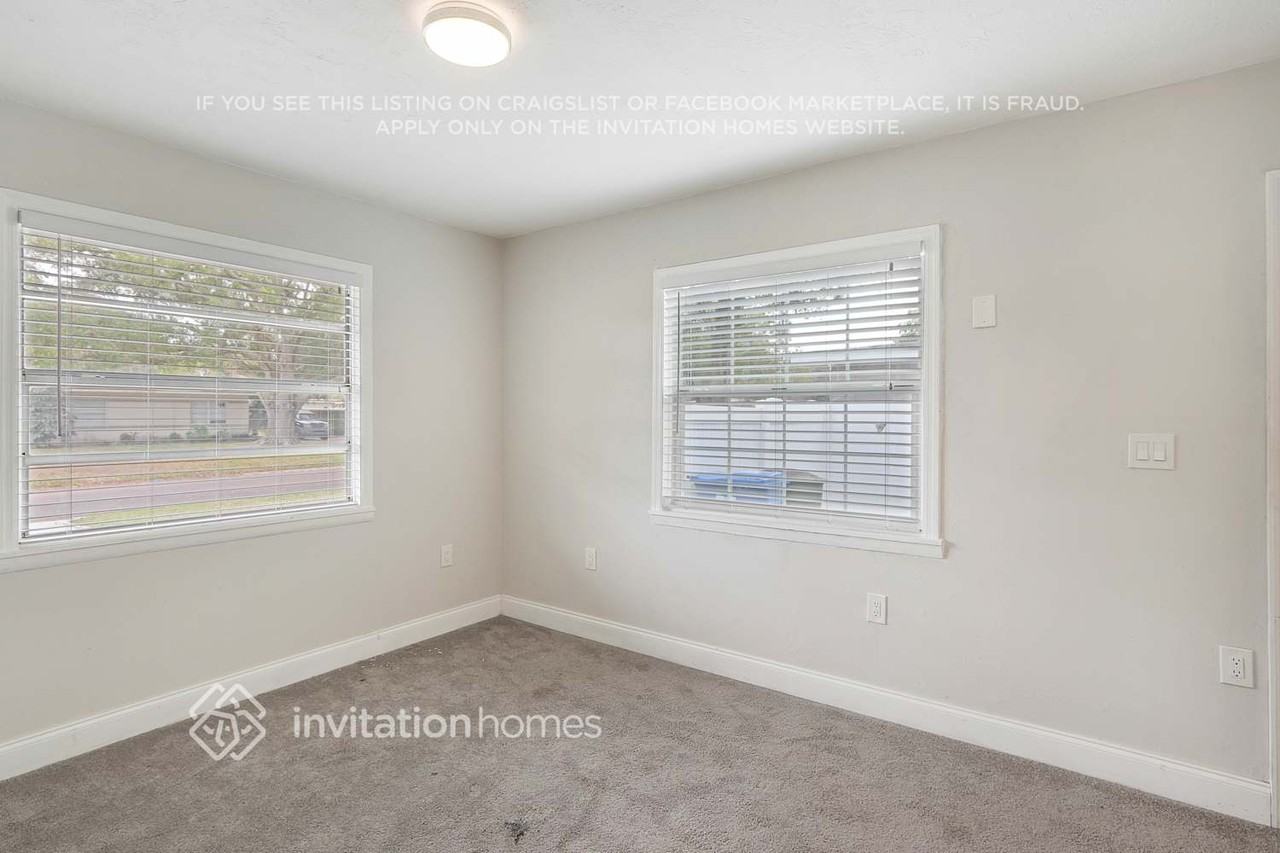 5998 12th Way N - Photo 6 of 14