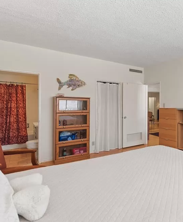 1400 Hermann Drive #1402 - Photo 3 of 9