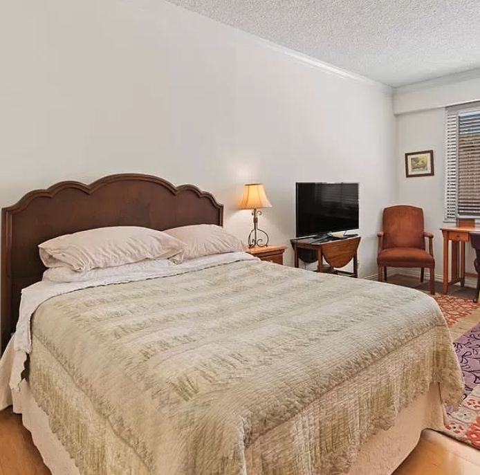 1400 Hermann Drive #1402 - Photo 7 of 9