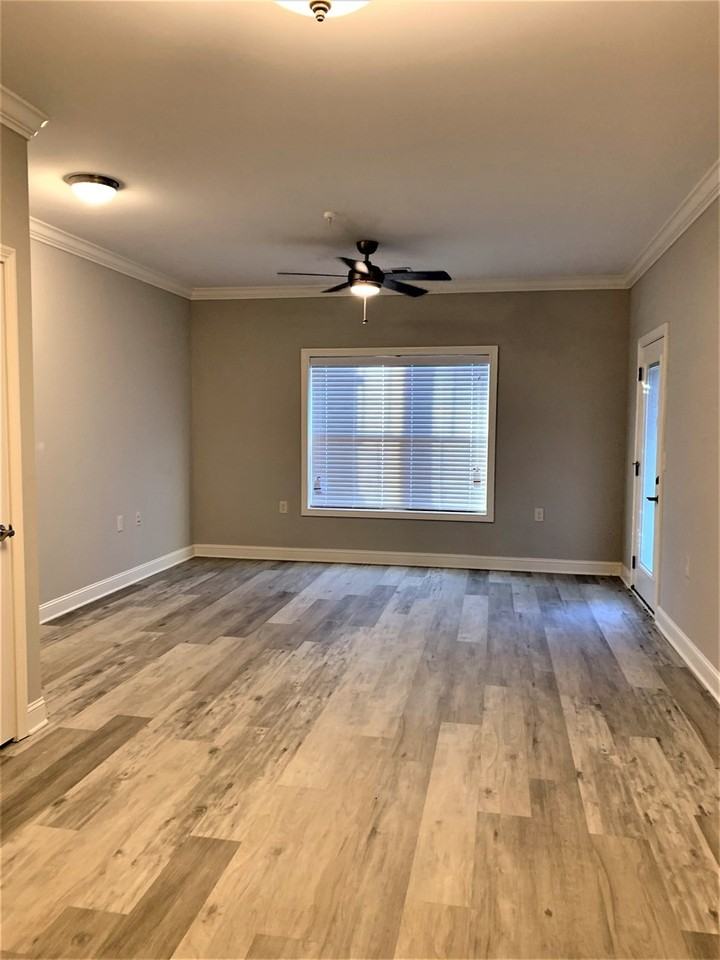 Greenwood Flats - Photo 2 of 35