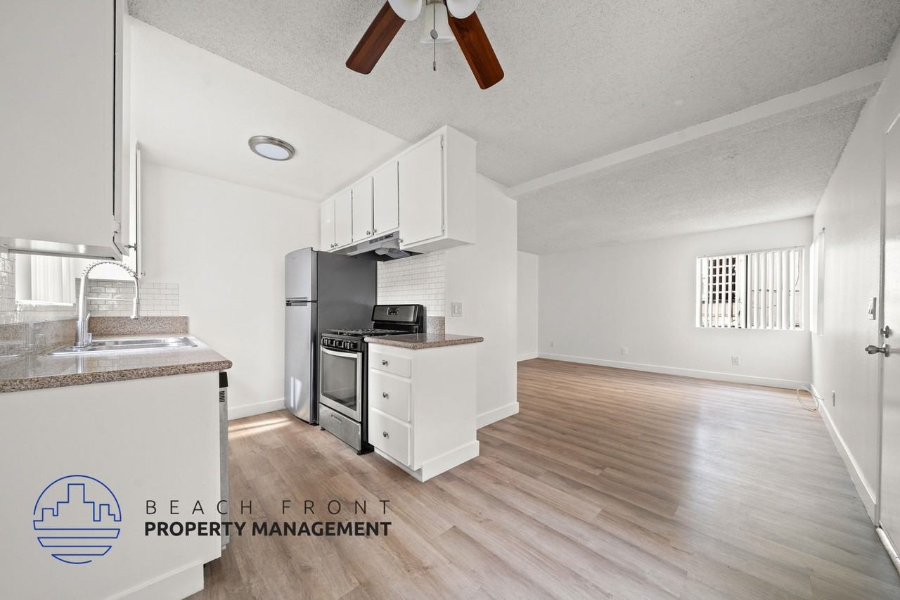 223-225 Shell St. - Photo 4 of 17