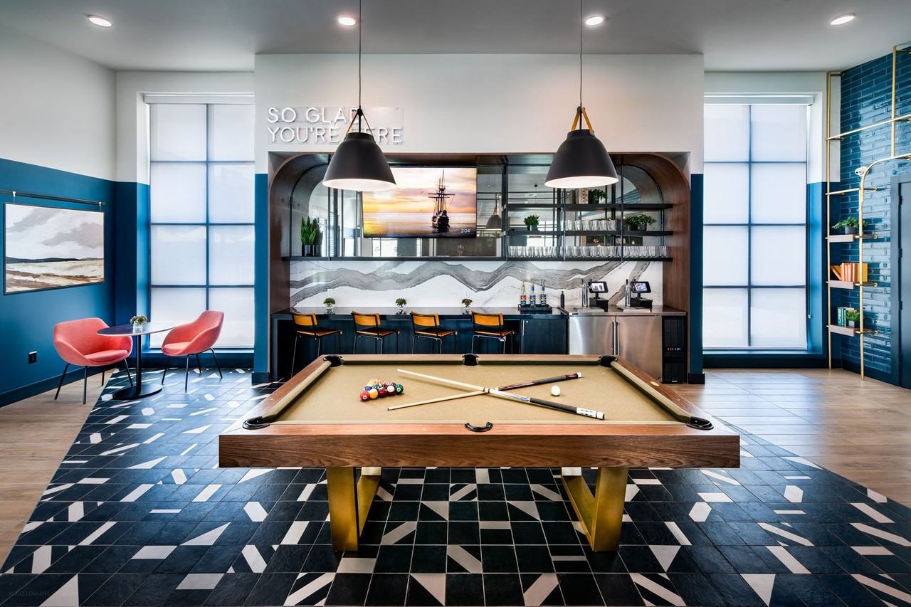 Corsair - Photo 7 of 33