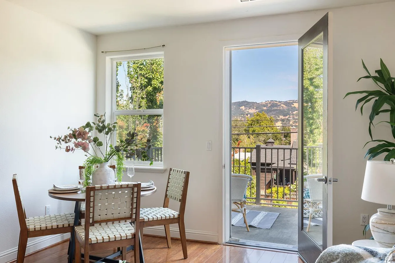 100 School House Ln #204 - Photo 3 of 24