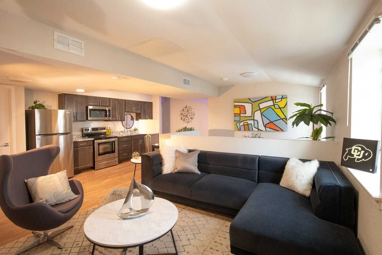 891 Exchange - Photo 3 of 16