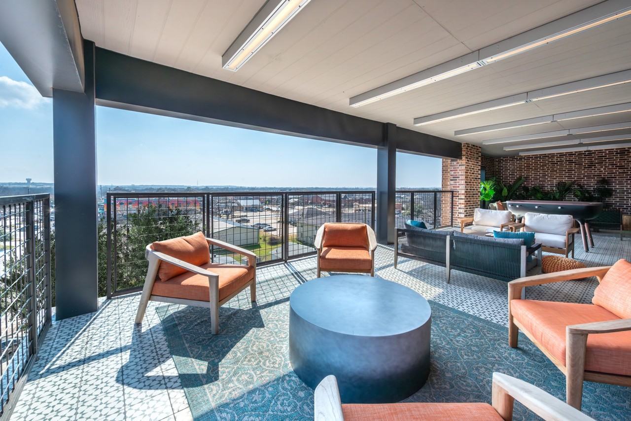 Depot on Main - Photo 5 of 41