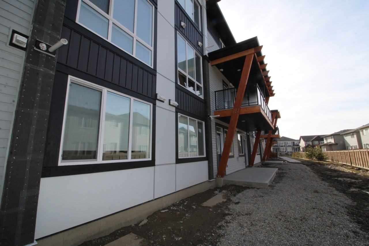 #213 10060 46St NE - Photo 2 of 24