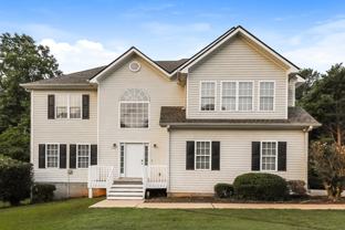 195 Ridgecrest Dr - Photo 1 of 1