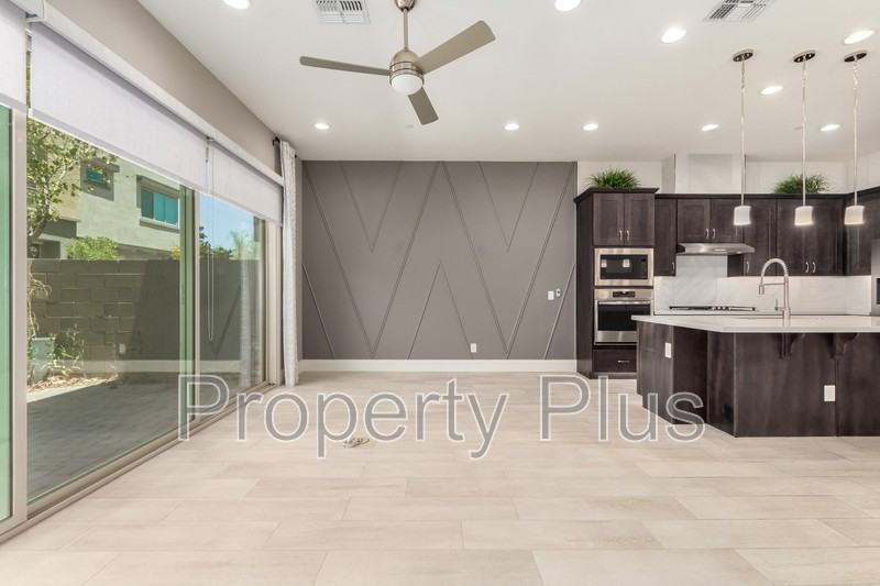 7500 E Via De Luna Dr - Photo 7 of 29