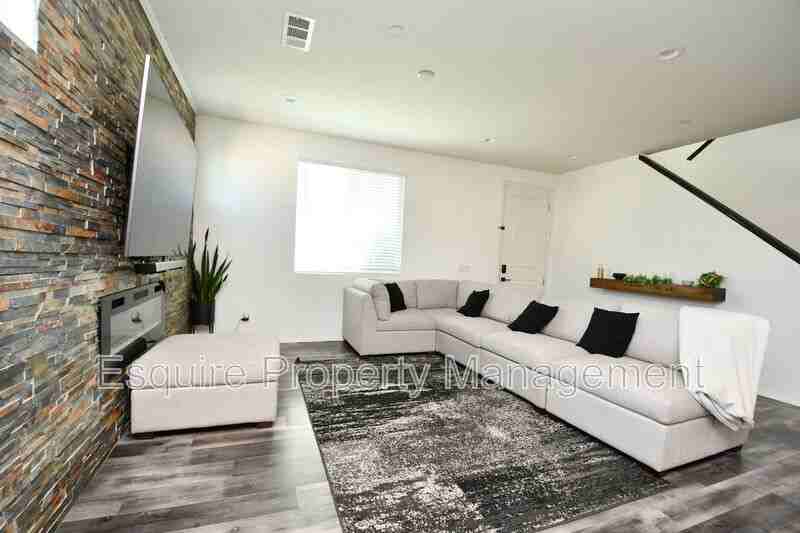 141 Clearwood St - Photo 2 of 16