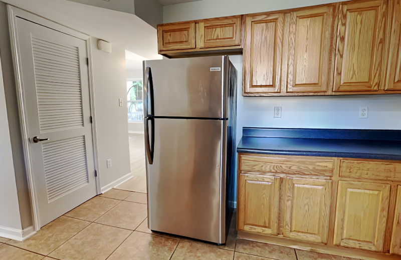 838 S Parramore Ave - Photo 7 of 25