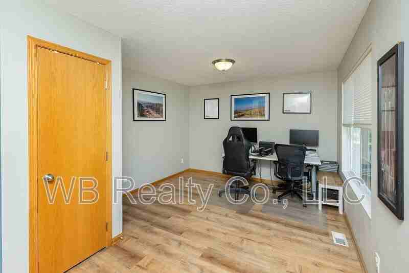 10202 Catalina Dr - Photo 2 of 29