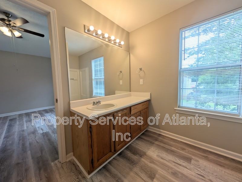 7300 New Dale Road - Photo 5 of 12