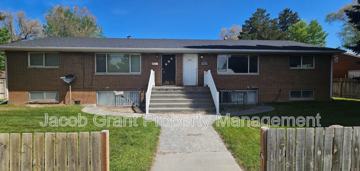 featured image of 298 W 17th St #288